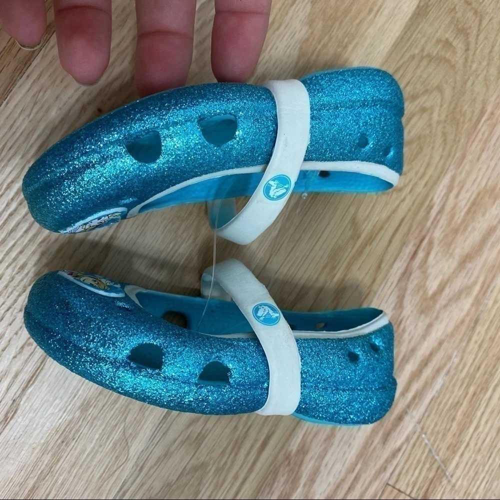 Crocs Frozen Mary Jane Flats Sandals Sz 5 Disney